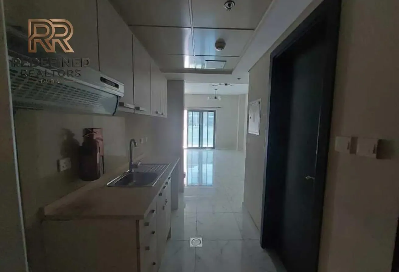 Elegant Studio | Best Price | Vacant | High Floor