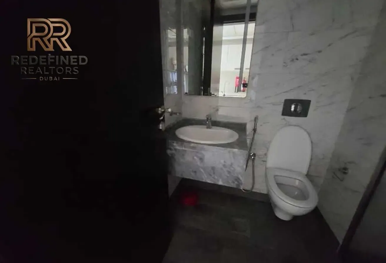 Elegant Studio | Best Price | Vacant | High Floor