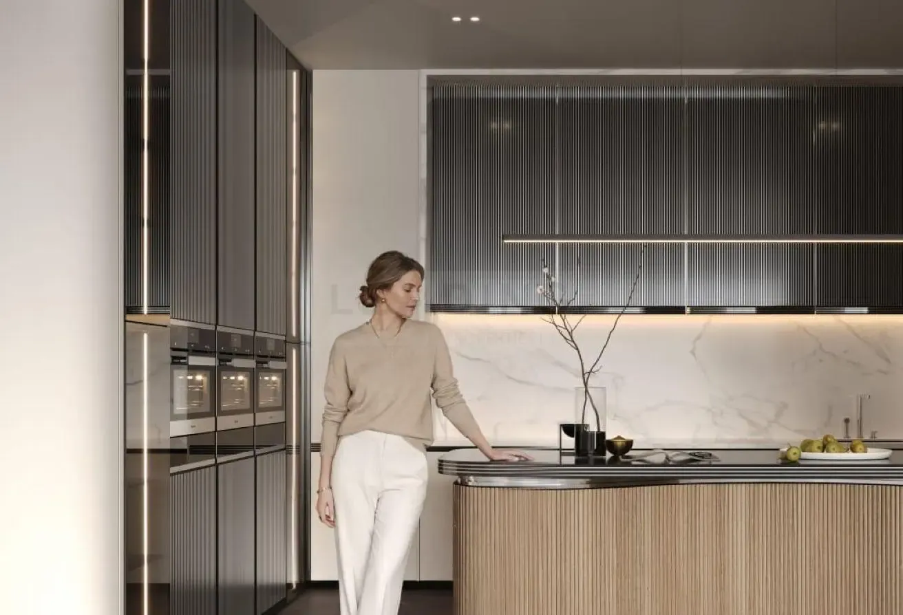 Mercedes-Benz Places Studio For Sale