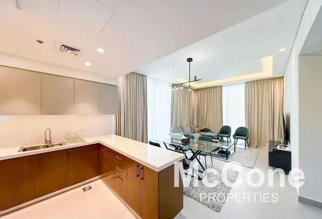 Corner Unit | High Floor | Large Layout