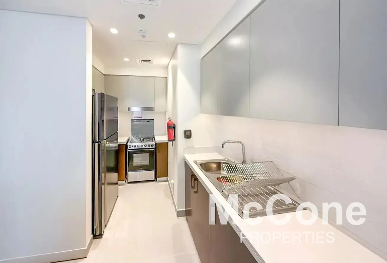 Corner Unit | High Floor | Large Layout