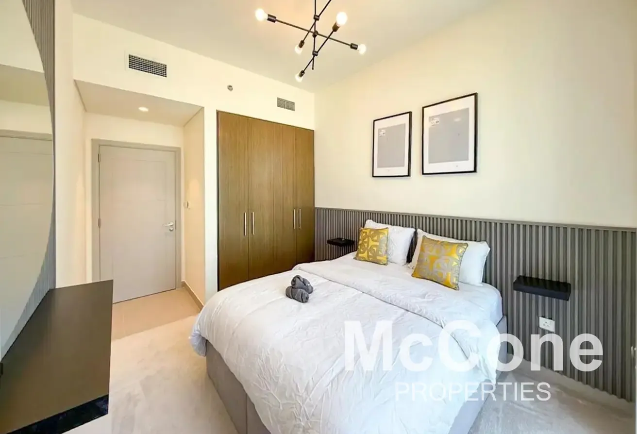 Corner Unit | High Floor | Large Layout