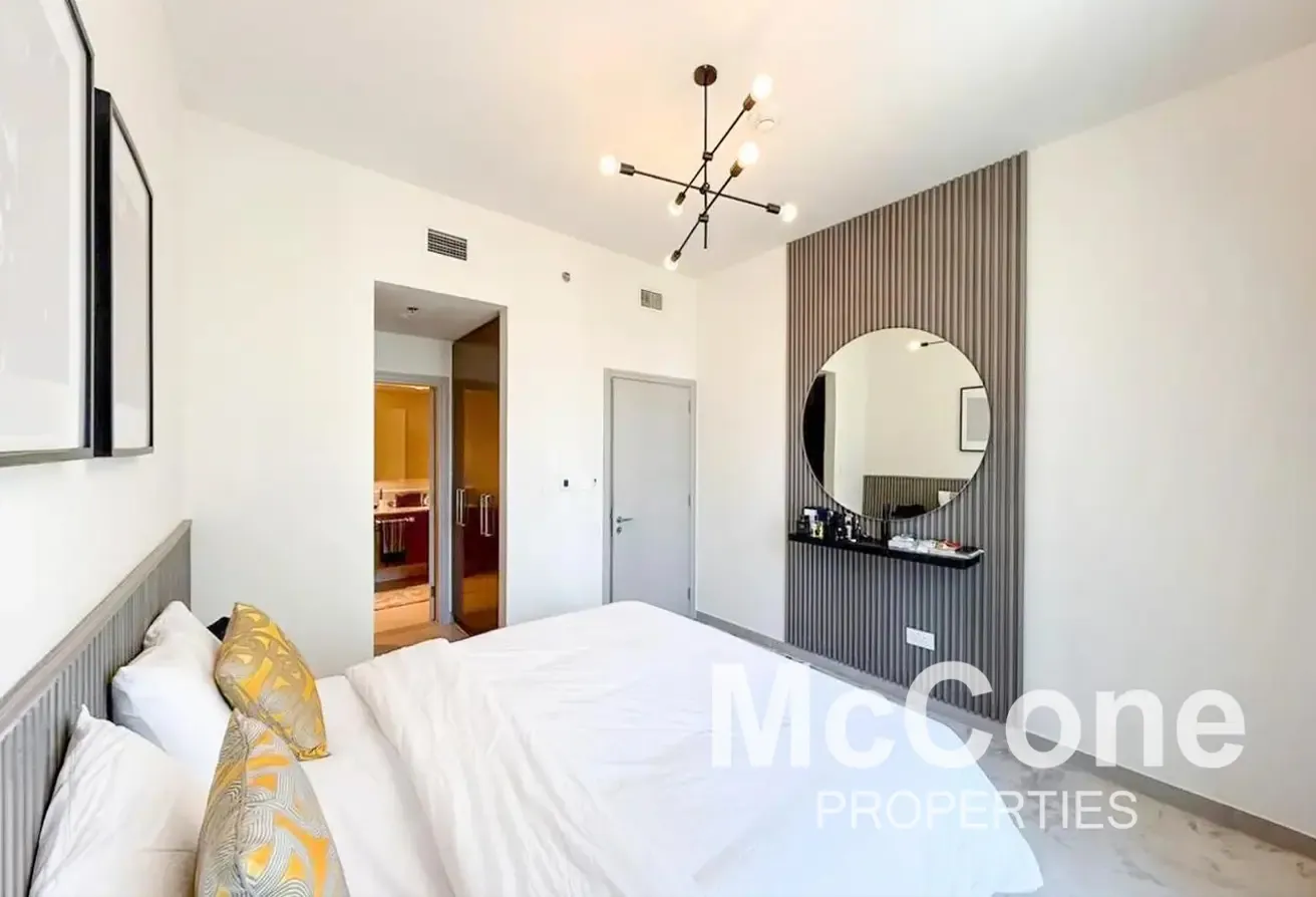 Corner Unit | High Floor | Large Layout