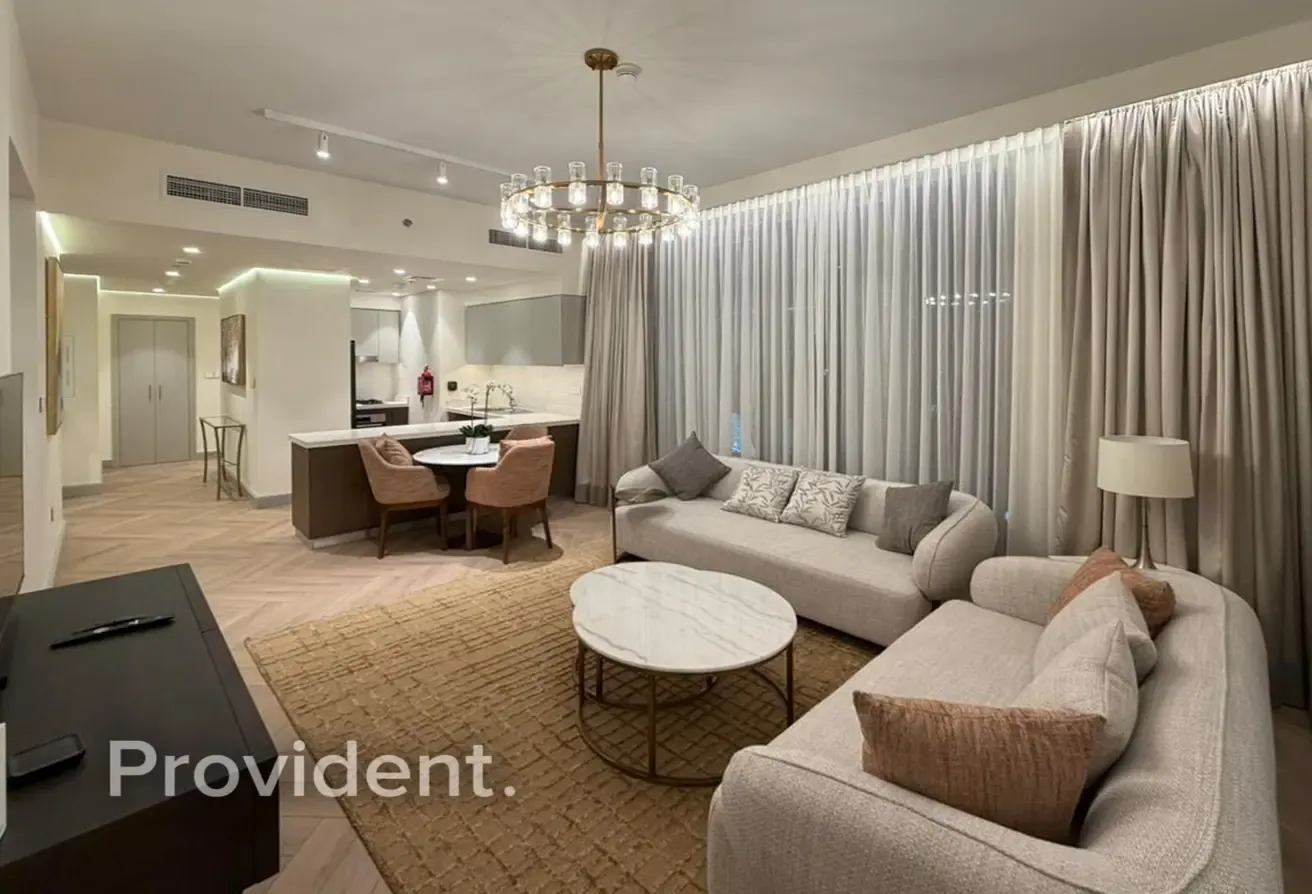 Upgraded Unit | Sea And Blvd View | Vacant
