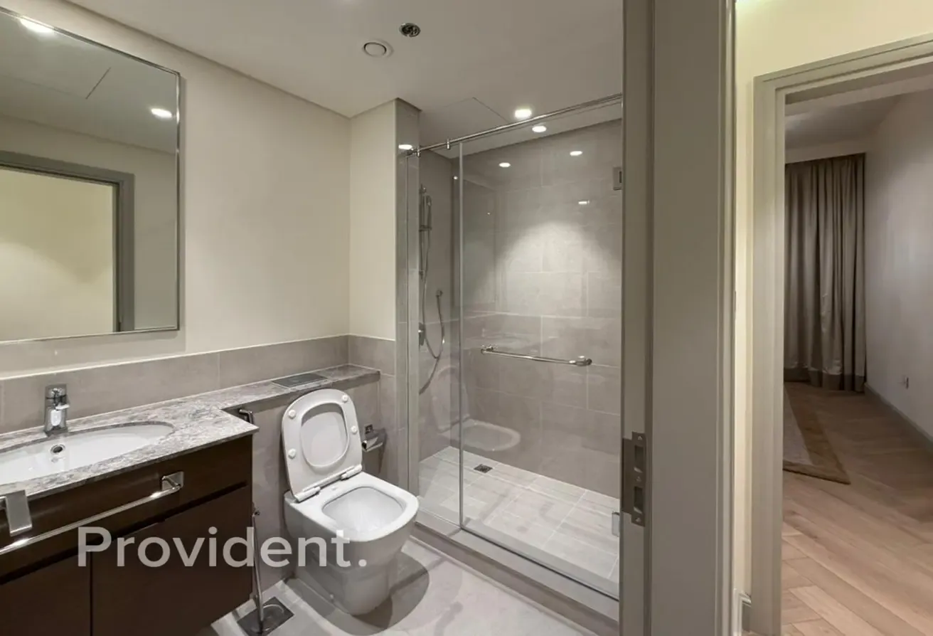 Upgraded Unit | Sea And Blvd View | Vacant