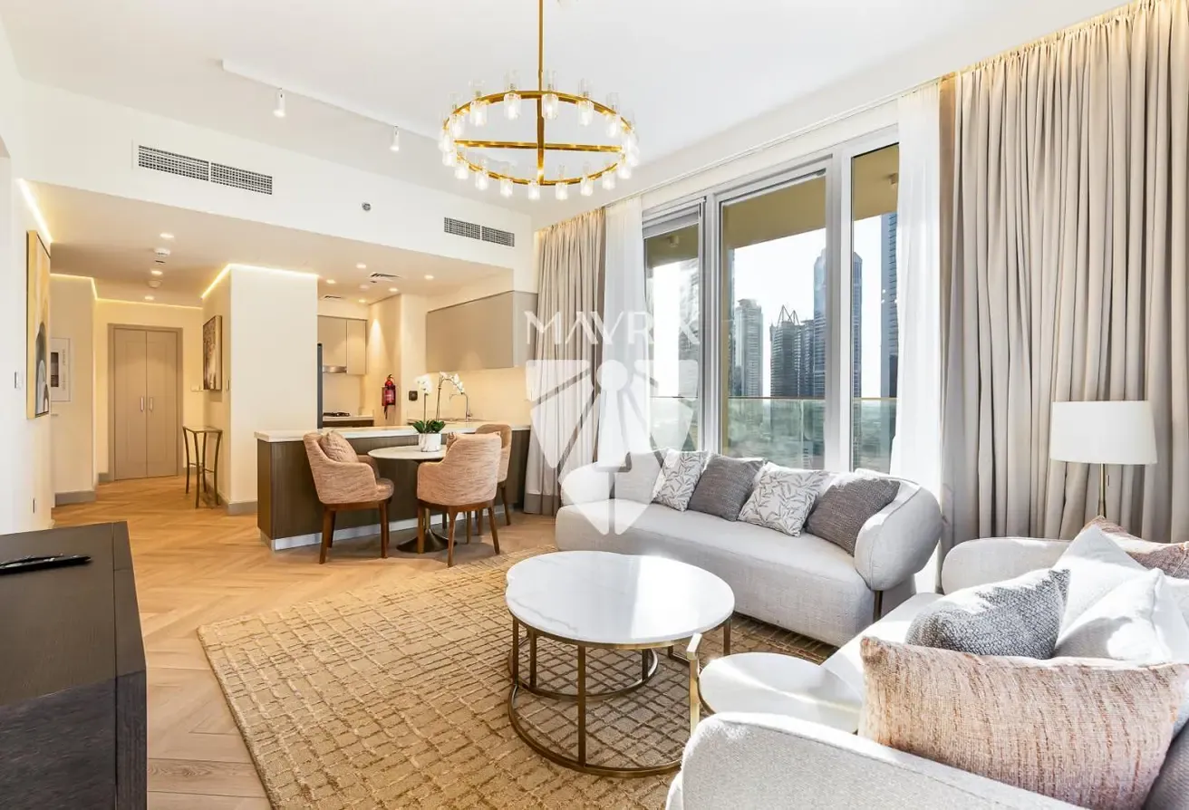 Vacant Corner Unit | Prime Location | Furnished