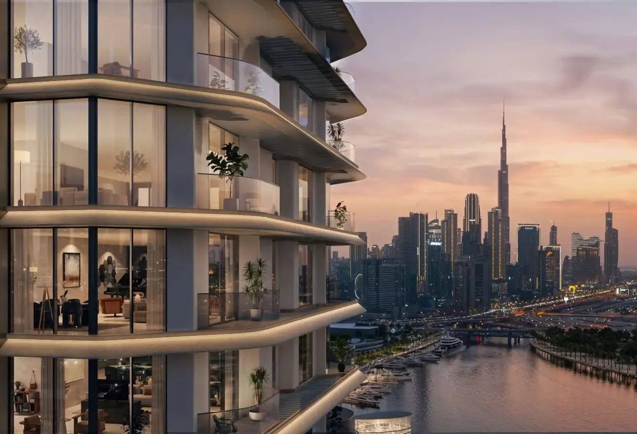 ULTRA LUXURY | WATERFRONT | LARGE LAYOUT