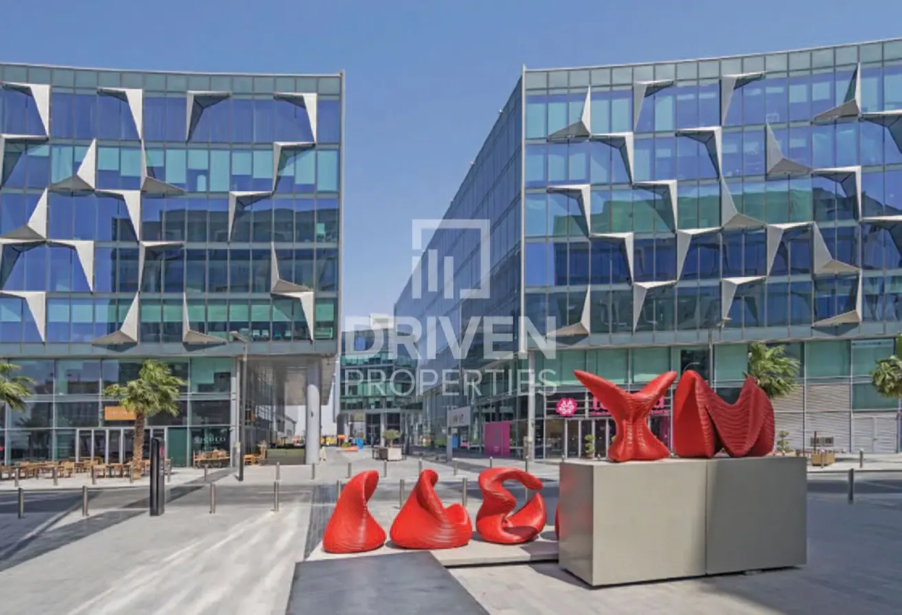 Corner Unit | Close to Original Price | Big Layout