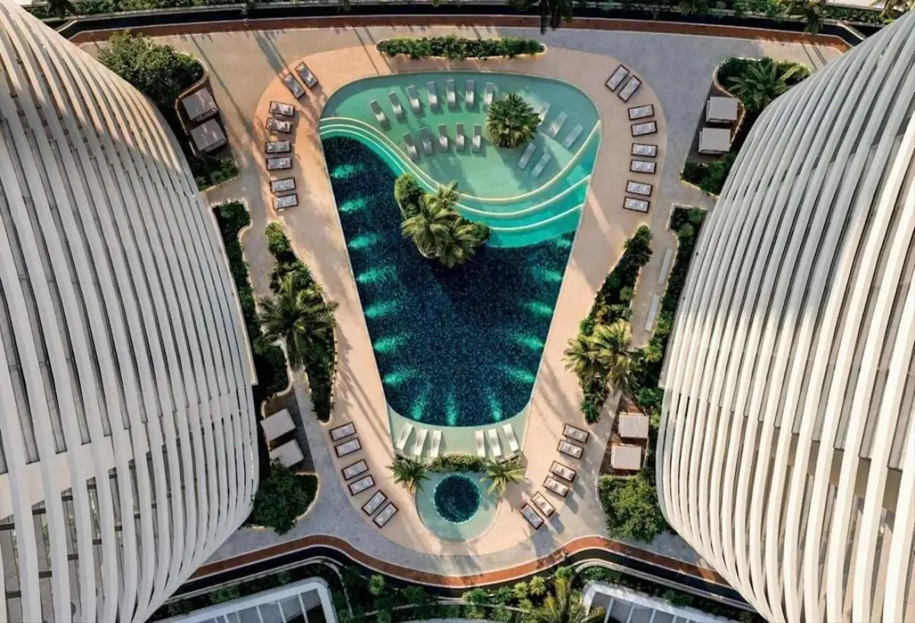 LARGEST LAYOUT | HIGH FLOOR | FULL VIEW | FURISHED