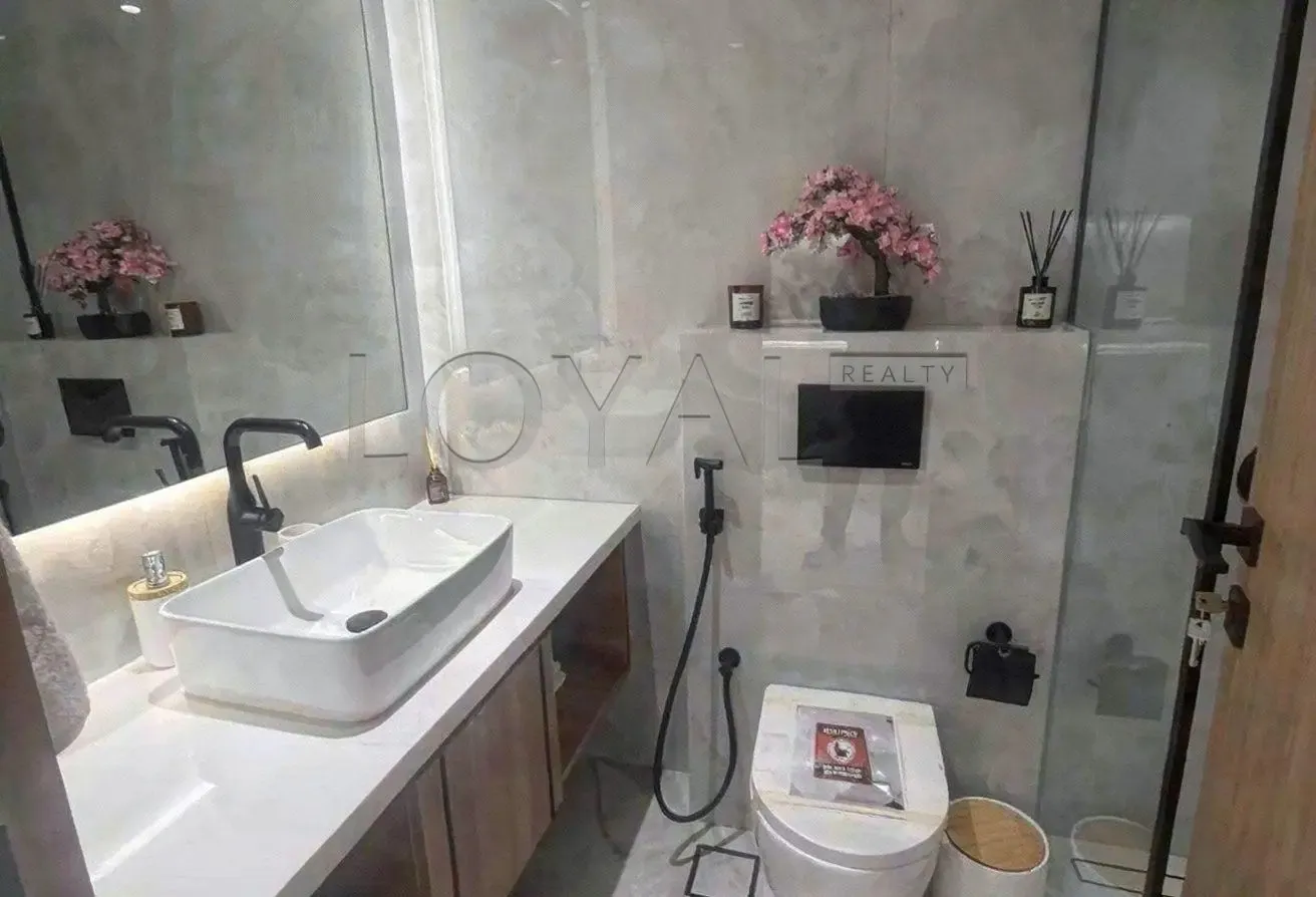 Smart Living | Great Location| Bright & Spacious