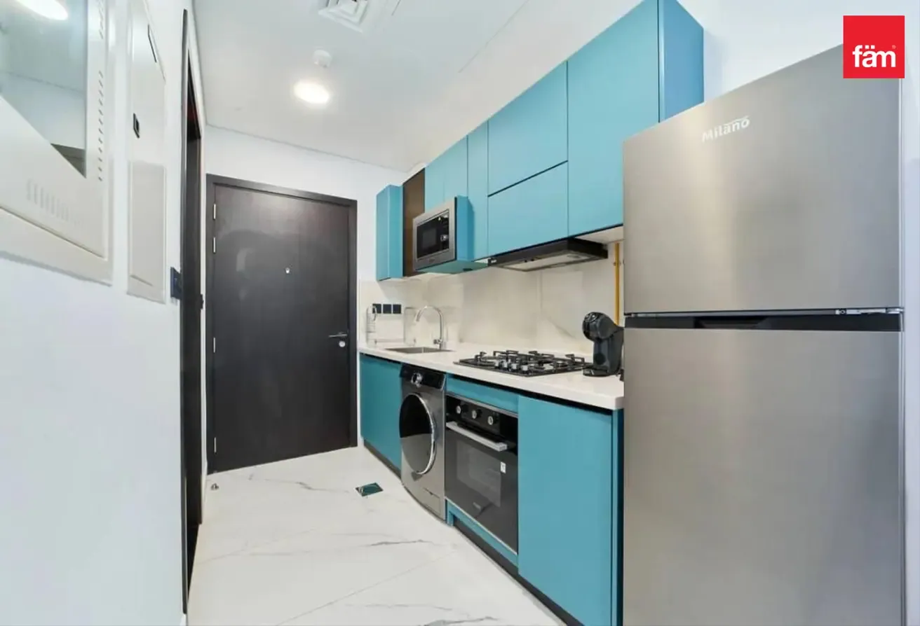 Bright Furnished Studio | Scenic Pool View