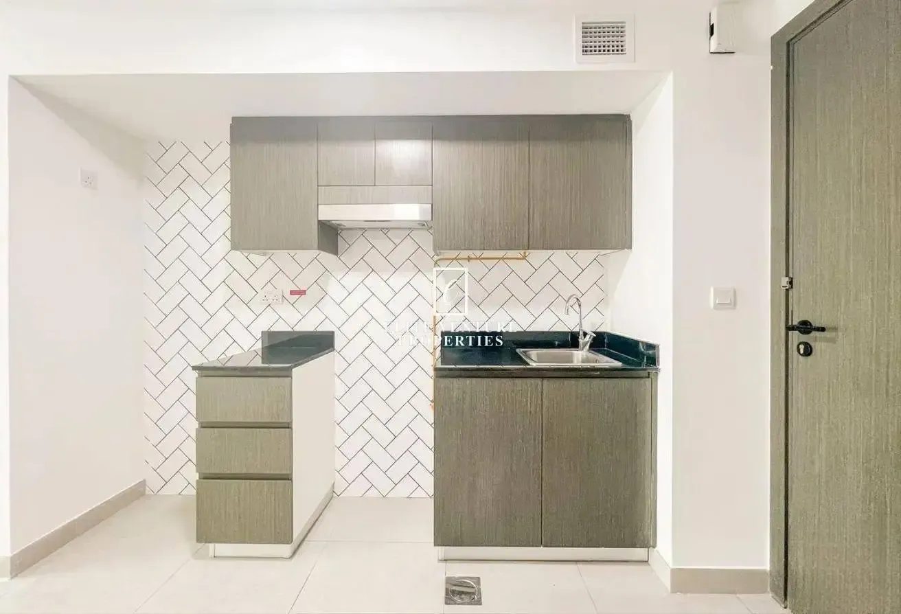 PREMIUM LIVING | MODERN LIVING | SPACIOUS