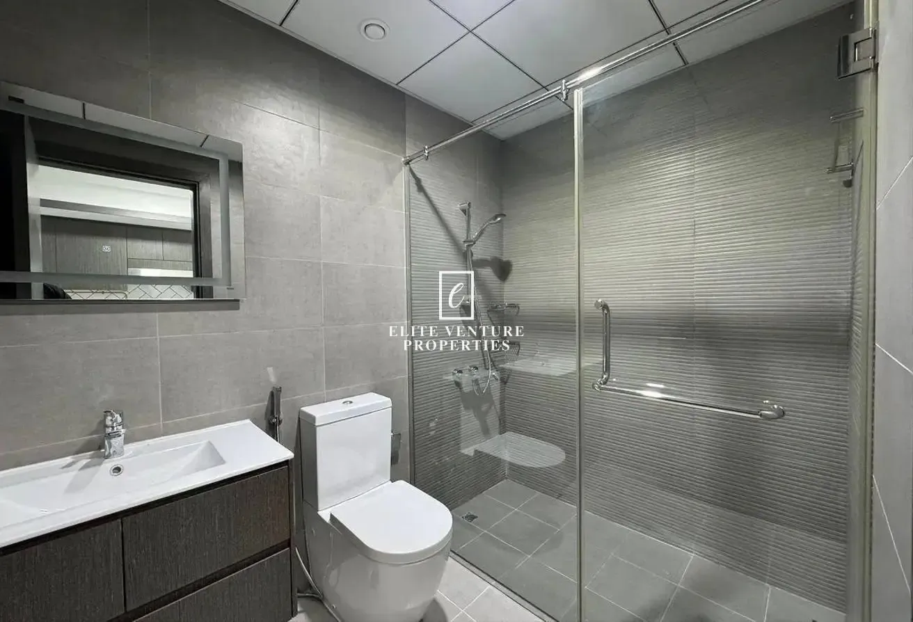 PREMIUM LIVING | MODERN LIVING | SPACIOUS