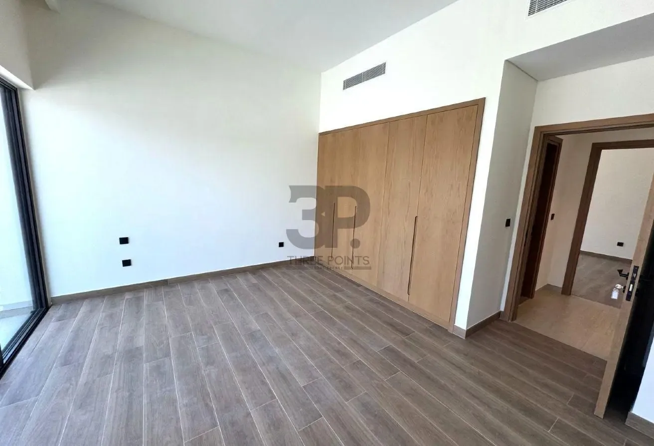 6BED+Maid Villa | Direct Lagoon Frontage | LV-3B