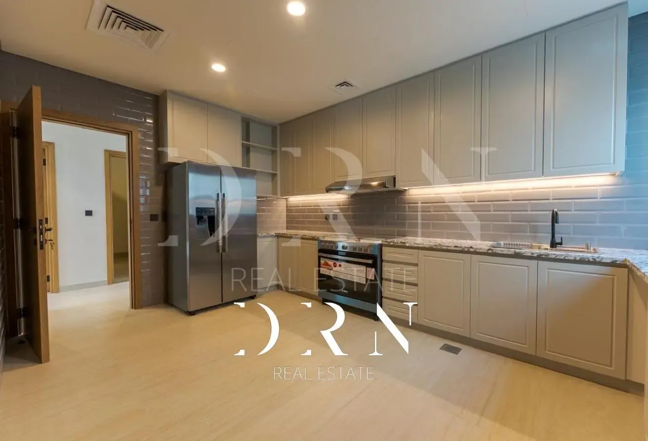 LAGOON VIEW | SPACIOUS LAYOUT | MOTIVATED SELLER