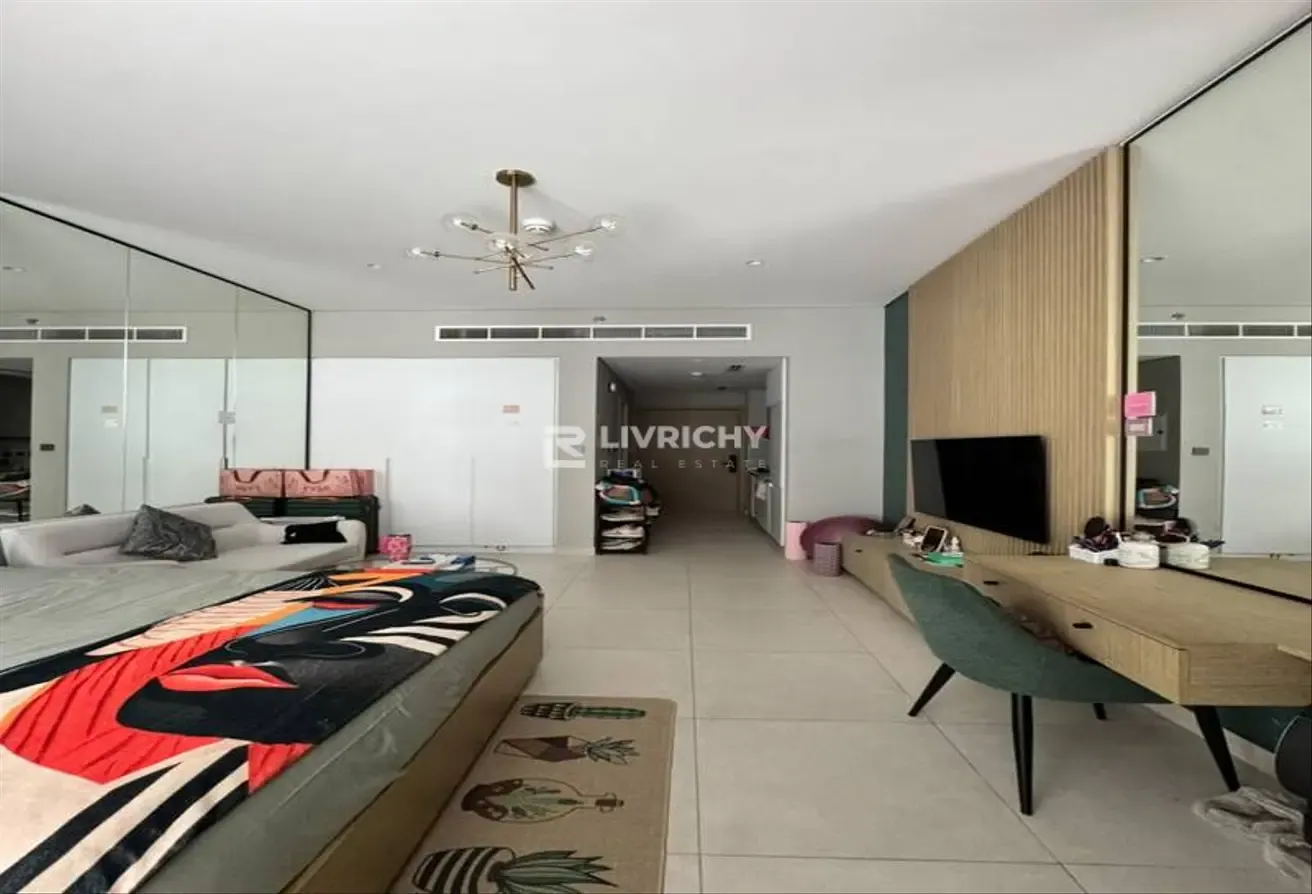 FURNISHED | WELL MAINTAINED | SPACIOUS STUDIO