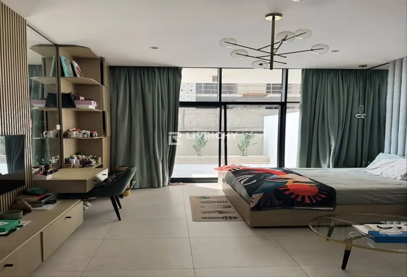 FURNISHED | WELL MAINTAINED | SPACIOUS STUDIO