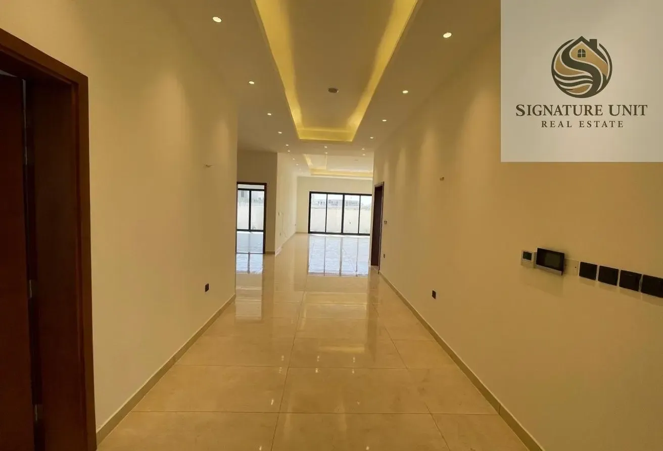 LUXURY 5BR VILLA | ELEVATOR | DRIVER ROOM | MAJLIS