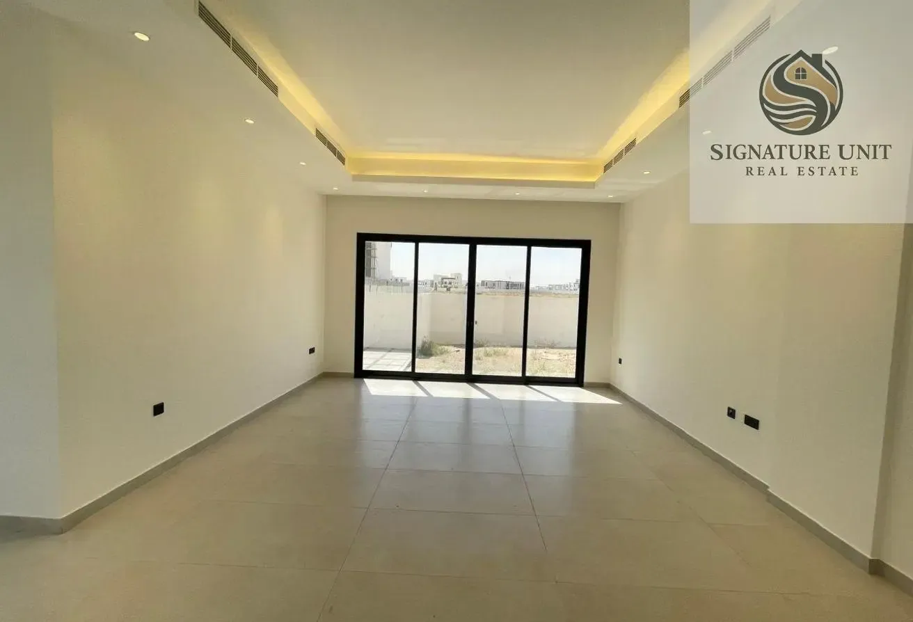 LUXURY 5BR VILLA | ELEVATOR | DRIVER ROOM | MAJLIS