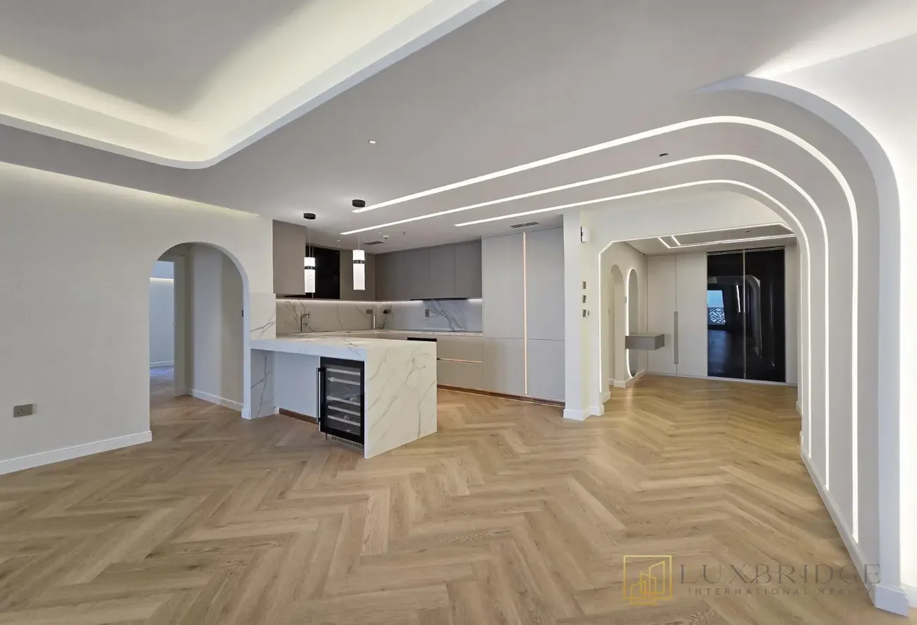 Vacant | Unfurnished | Sea View