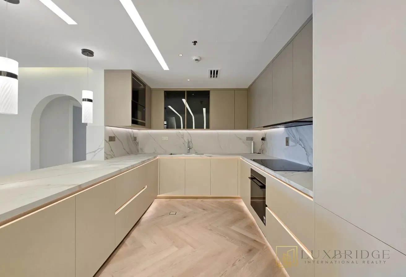 Vacant | Unfurnished | Sea View
