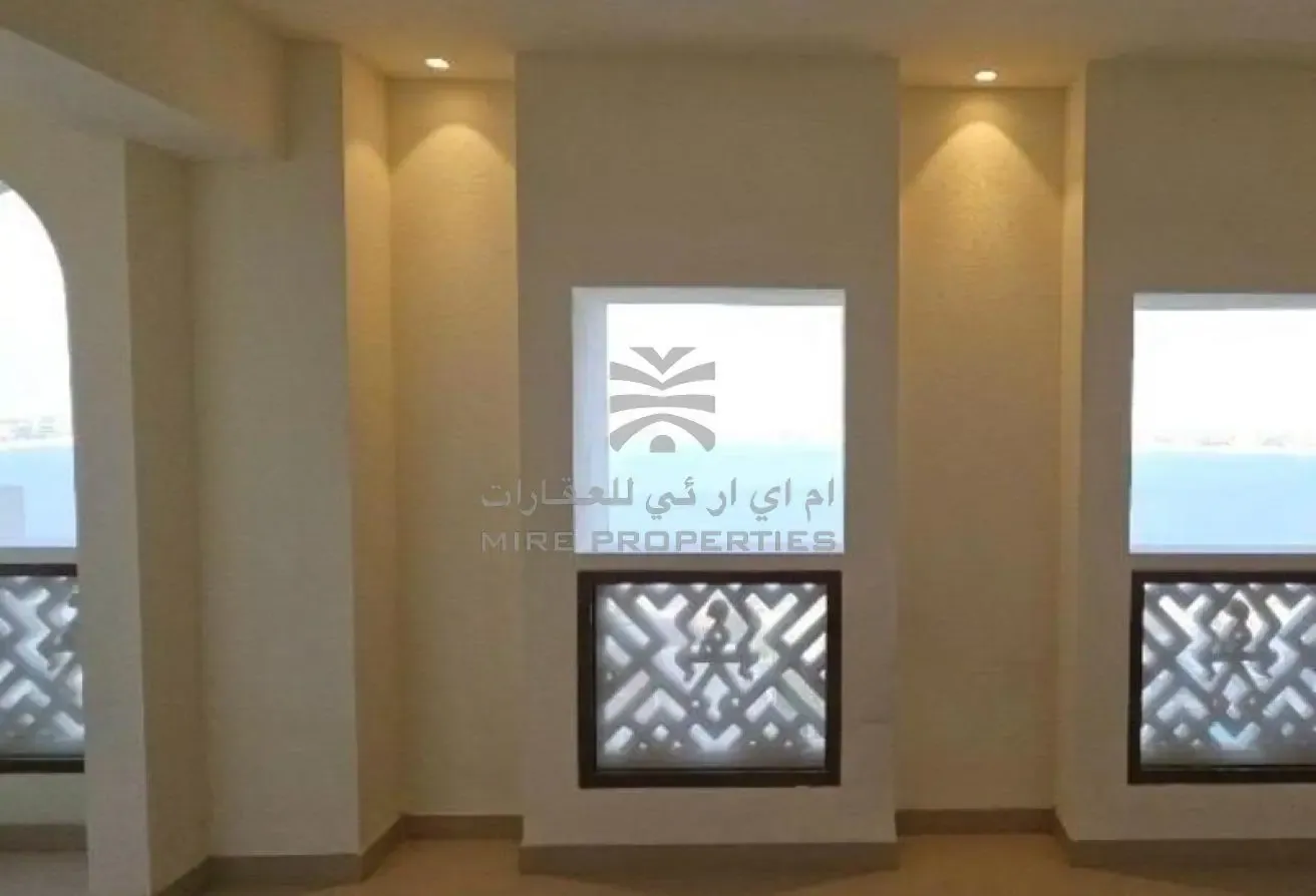 Unique Upgraded 3-Bed + M | Palm and Sea View