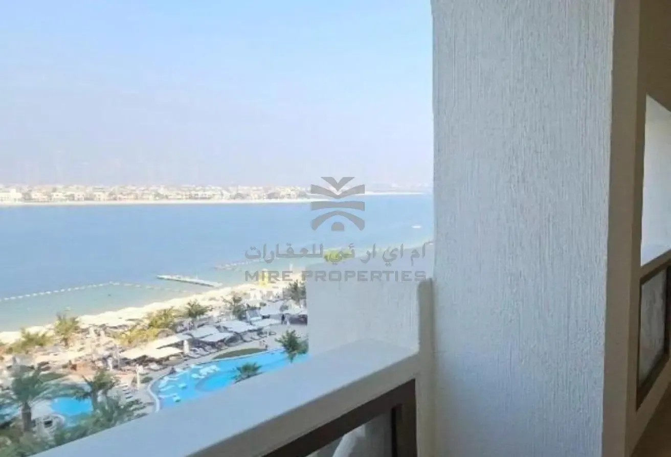 Unique Upgraded 3-Bed + M | Palm and Sea View