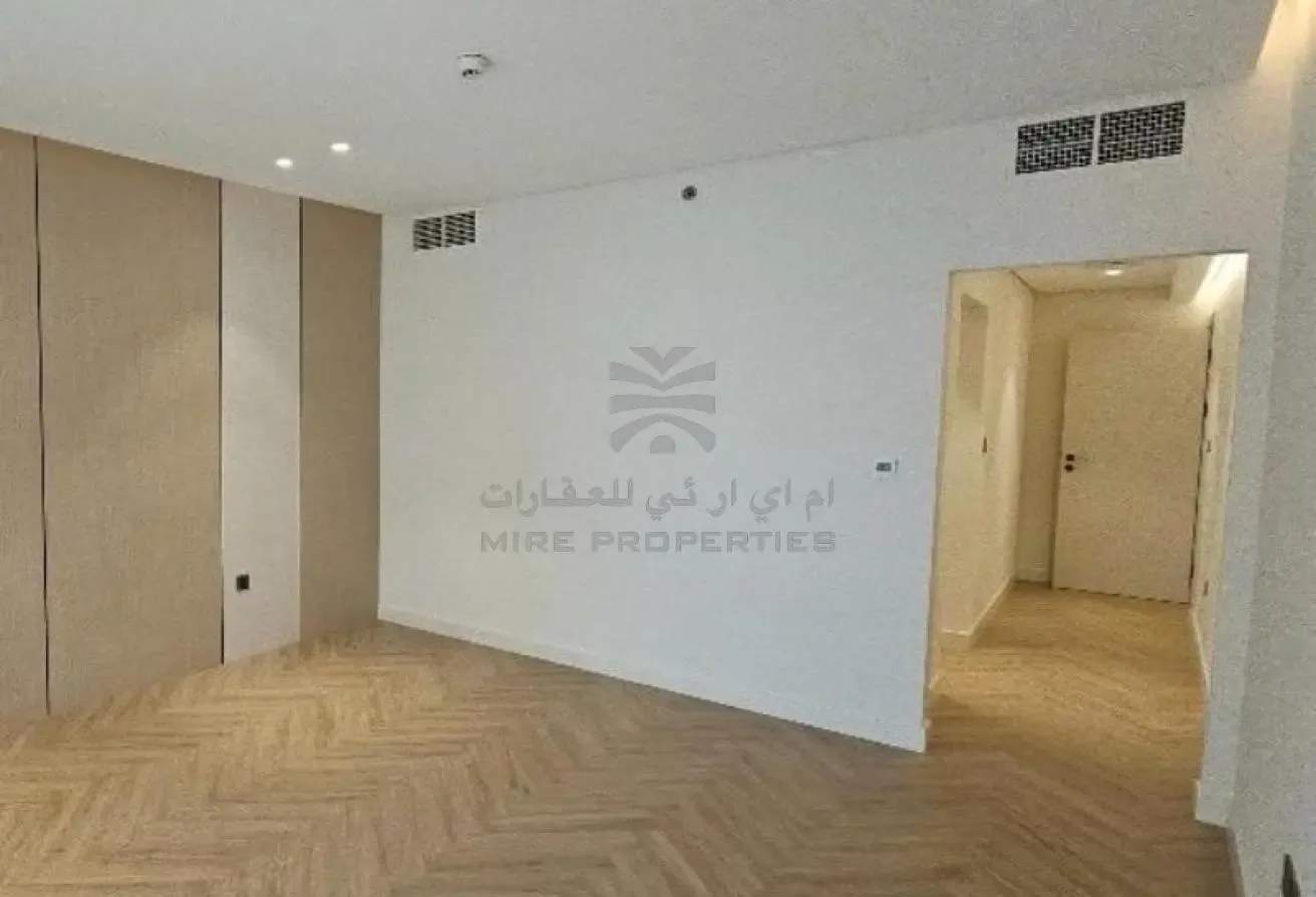 Unique Upgraded 3-Bed + M | Palm and Sea View
