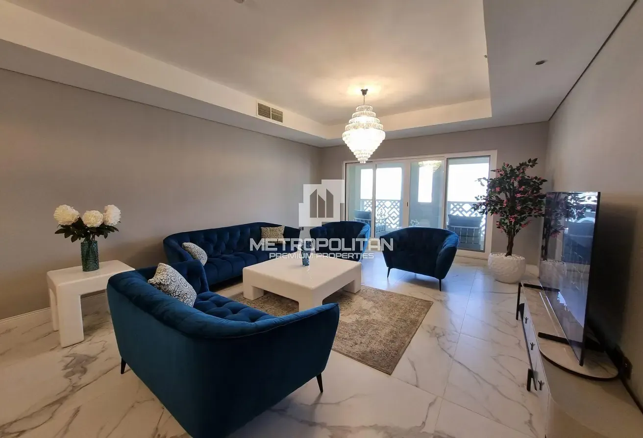 Upgraded| Fully Furnished| Beach Access| Palm View