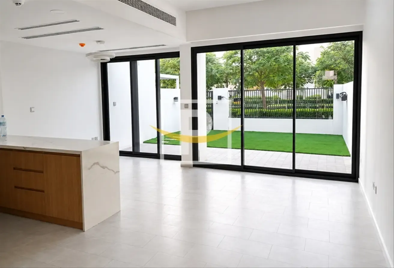 Bright and Spacious, Luxurious Villa