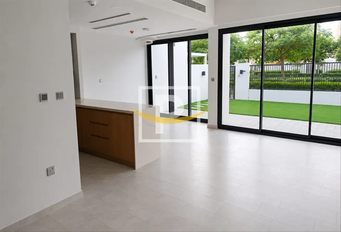 Bright and Spacious, Luxurious Villa