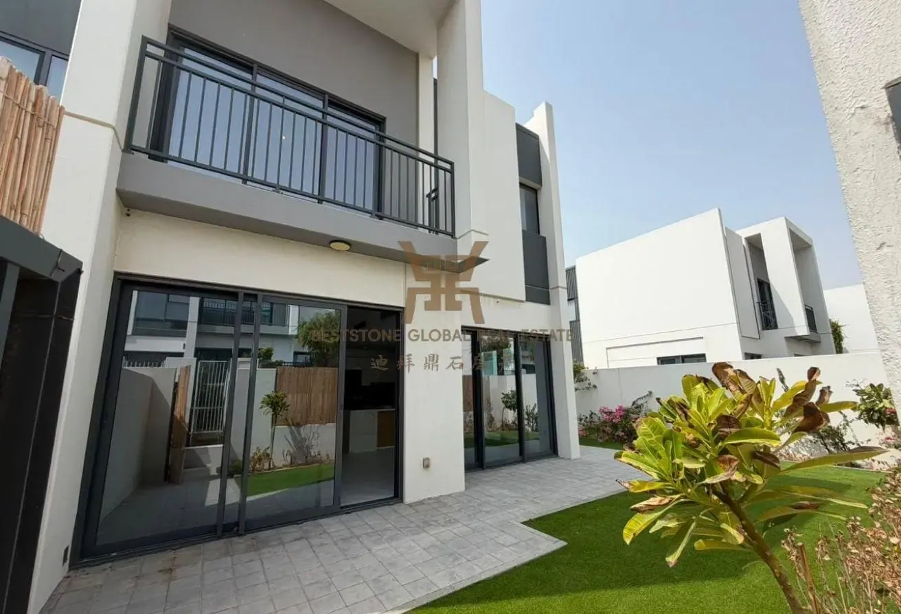 4BHK Corner|Single Row|Vacant|Ready To Move In Now