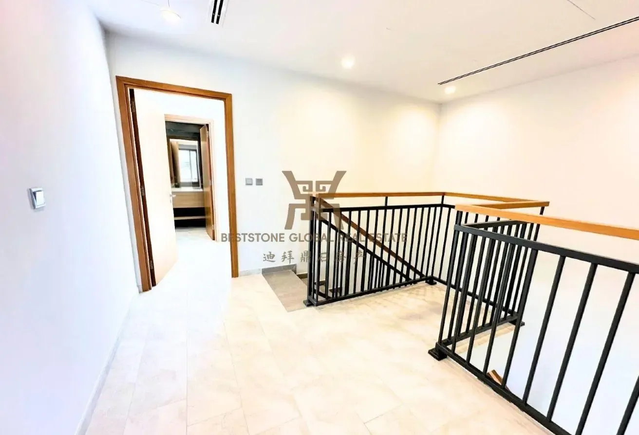 4BHK Corner|Single Row|Vacant|Ready To Move In Now