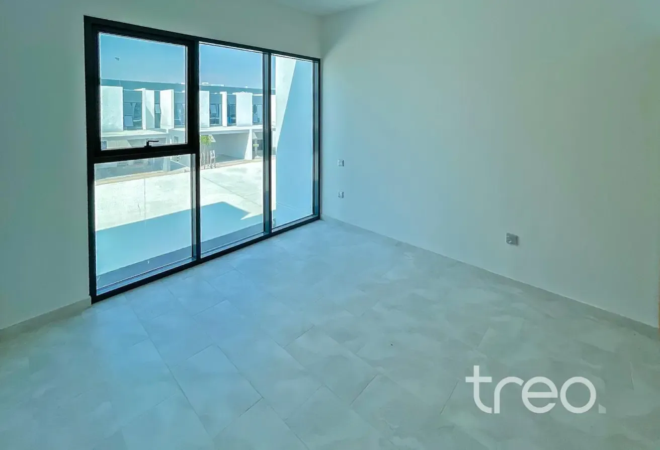 Modern | Unfurnished | Prime Location