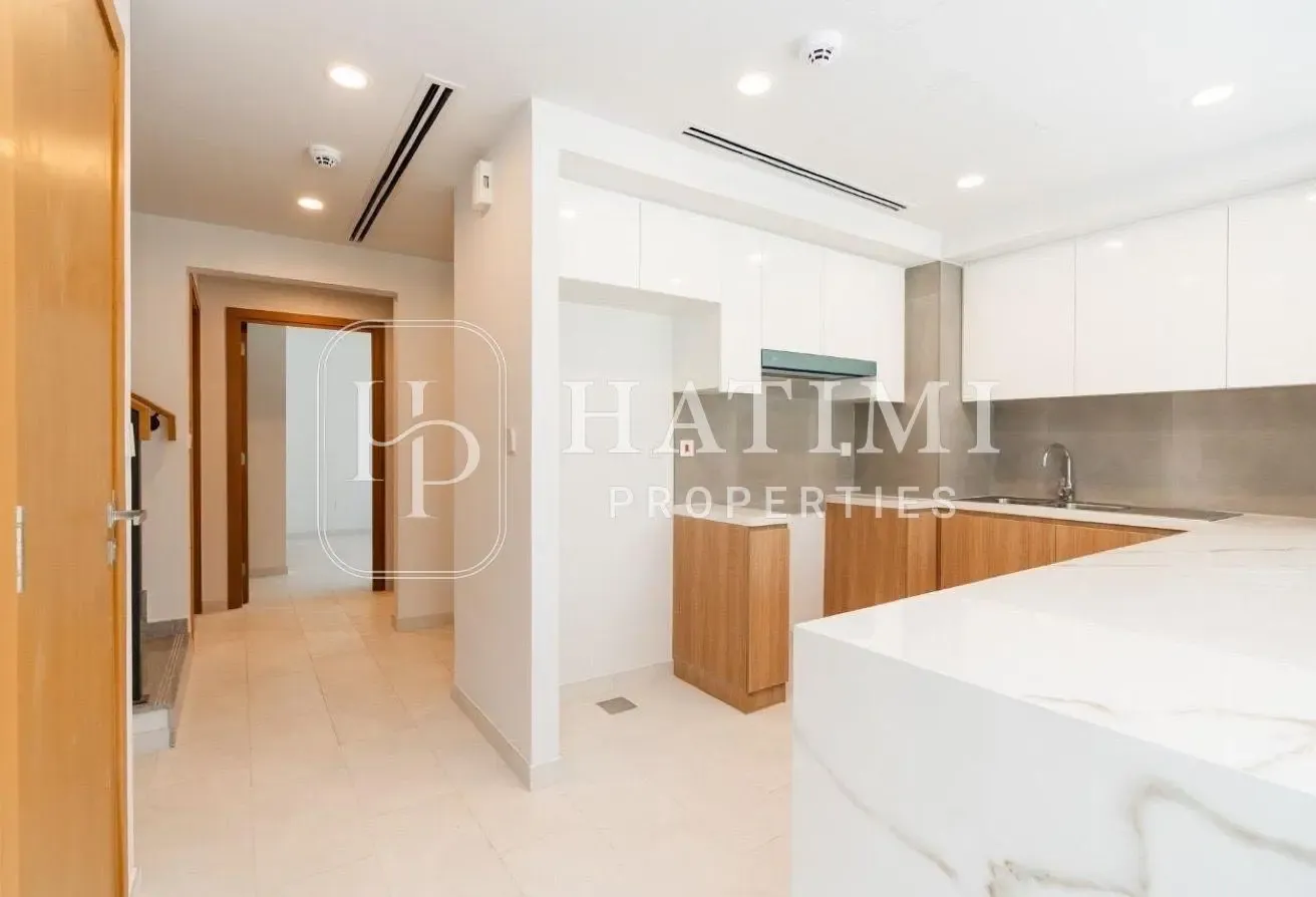 SPACIOUS | NEAR TO THE PARK | VACANT ON JULY END