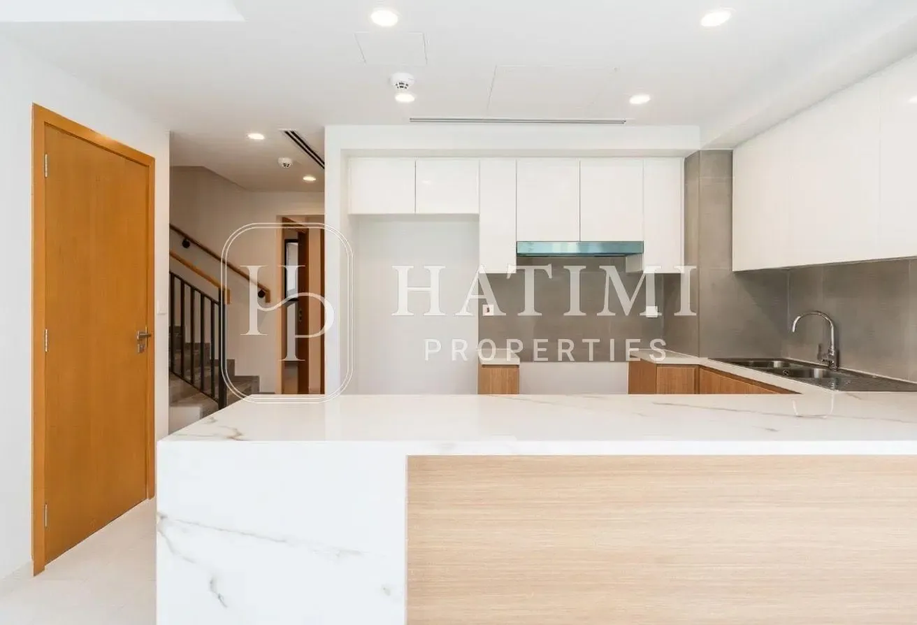 SPACIOUS | NEAR TO THE PARK | VACANT ON JULY END