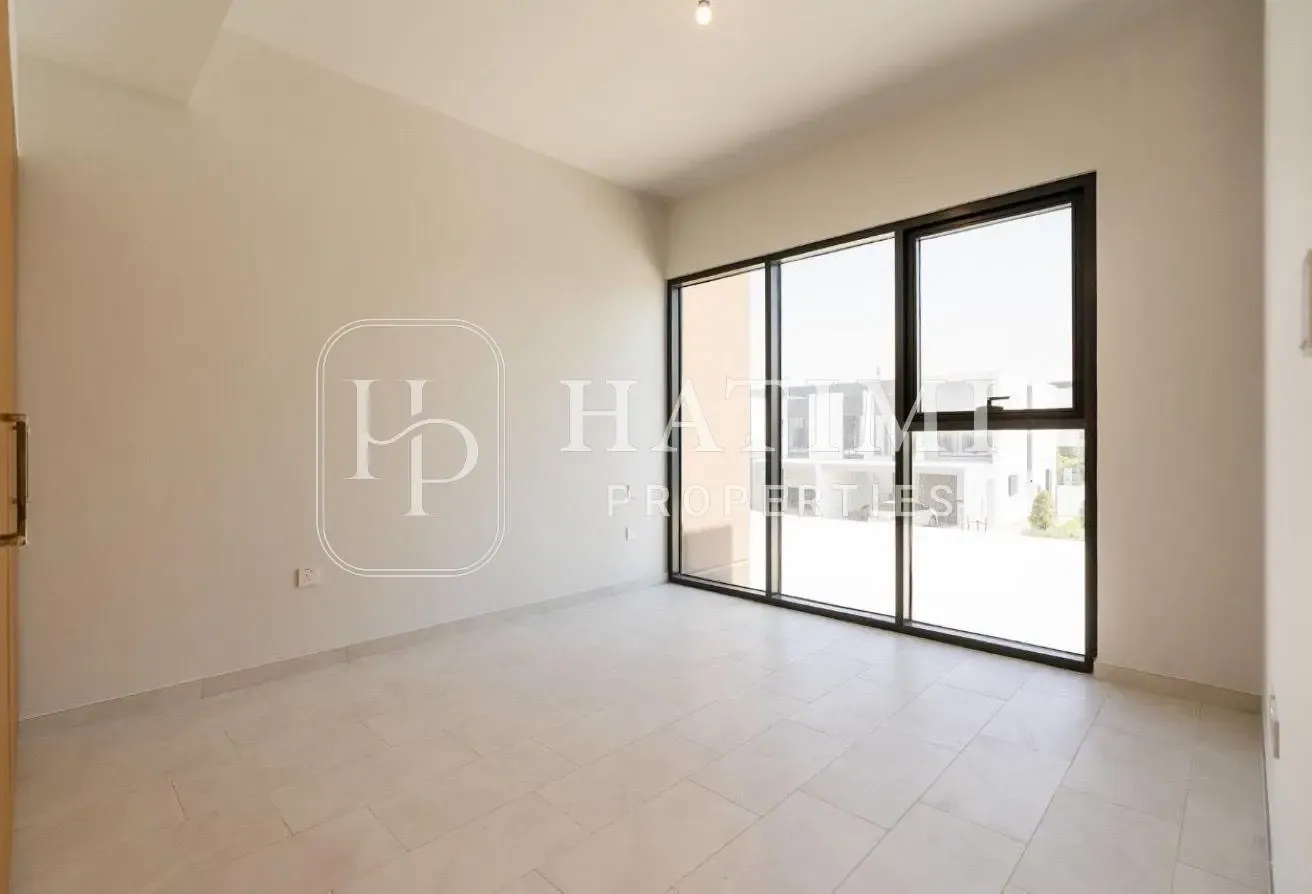 SPACIOUS | NEAR TO THE PARK | VACANT ON JULY END