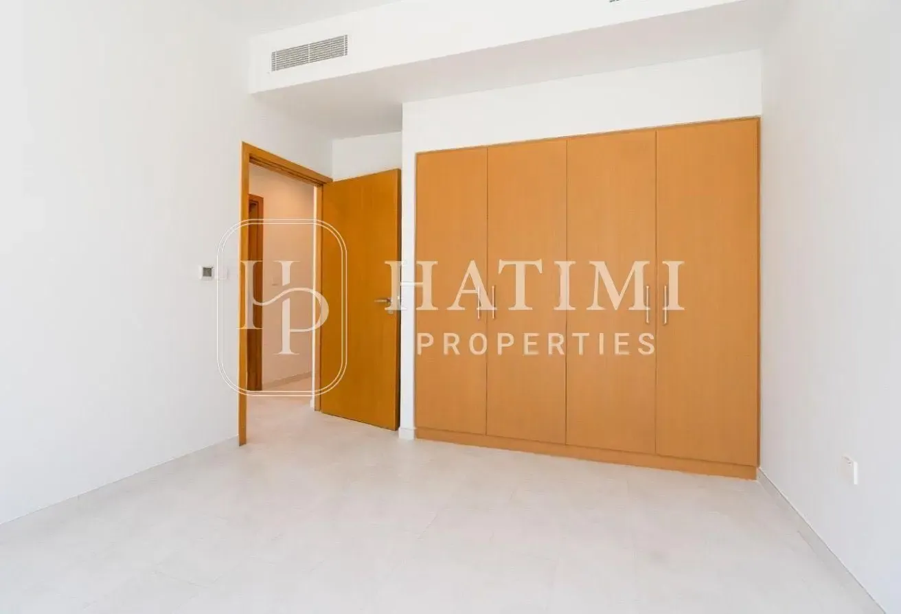 SPACIOUS | NEAR TO THE PARK | VACANT ON JULY END