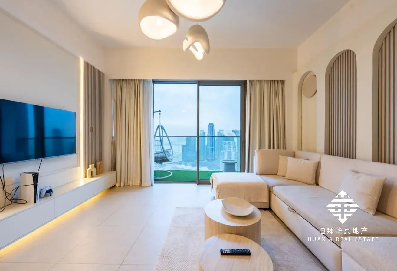 Burj Khalifa and Fountain View |Furnished | Vacant