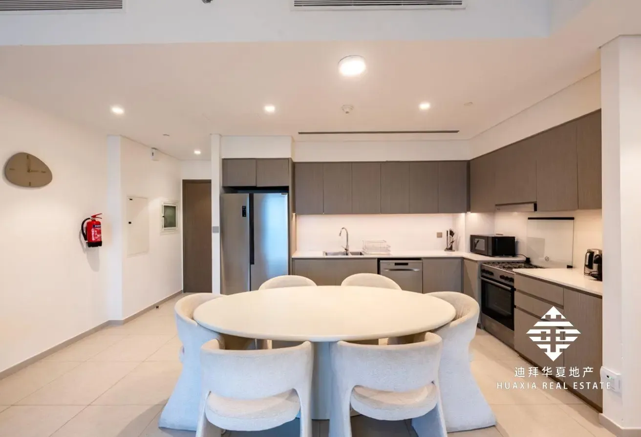 Burj Khalifa and Fountain View |Furnished | Vacant