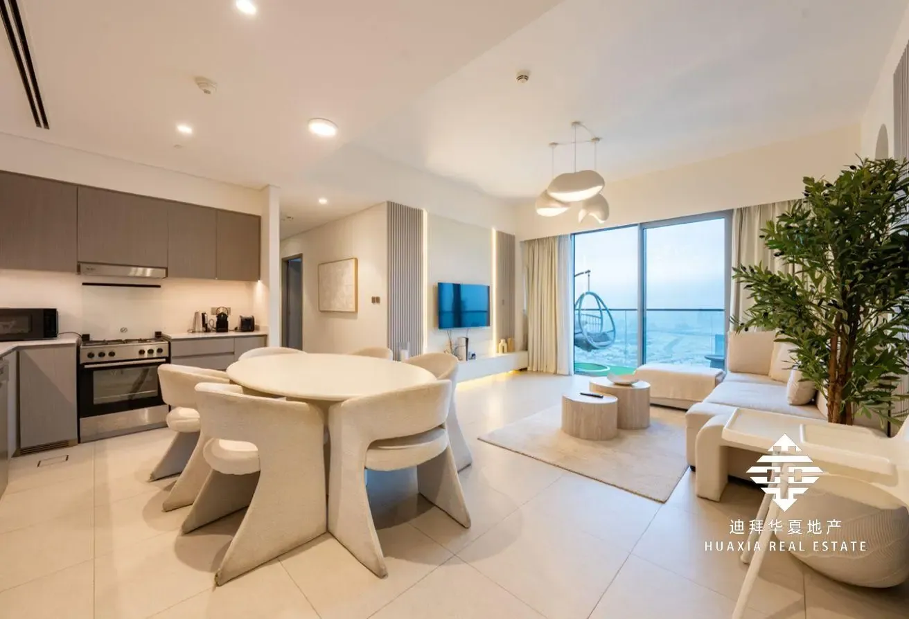 Burj Khalifa and Fountain View |Furnished | Vacant