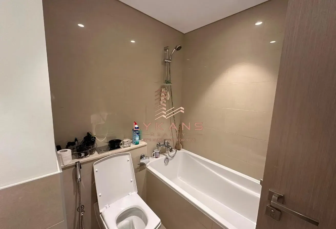 Luxury Living | Vacant | Access to Burj Khalifa