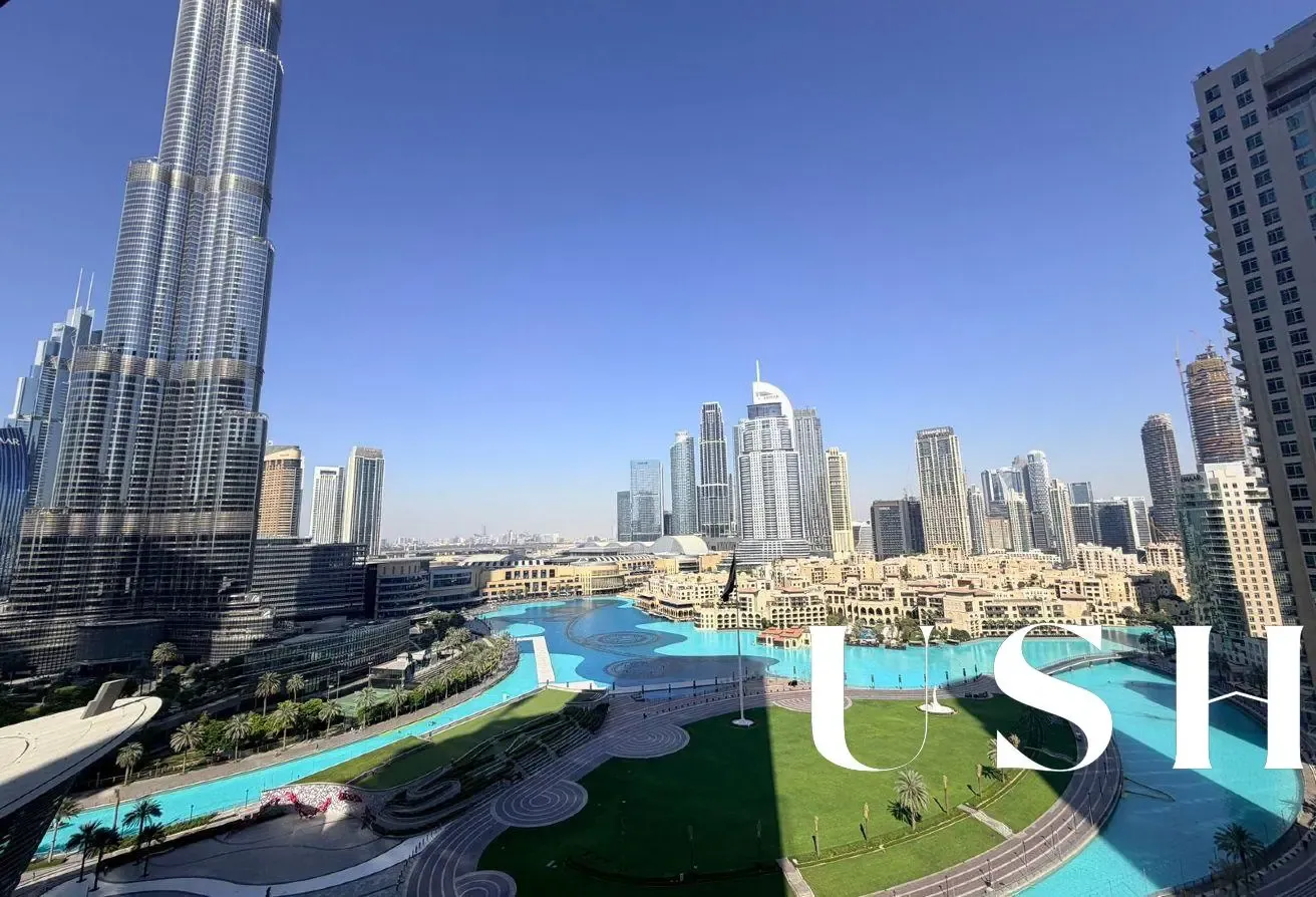 Panoramic Views | Next to Burj Khalifa -Mall | 3BR