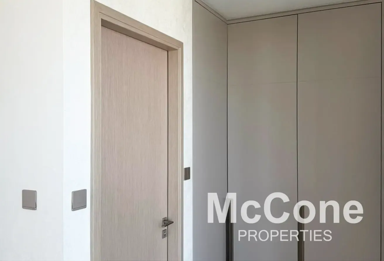 REDUCED must be seen | Upgraded Burj View | Luxury