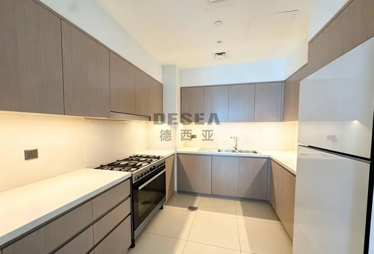 Storage Room | Burj & Fountain View | High Floor