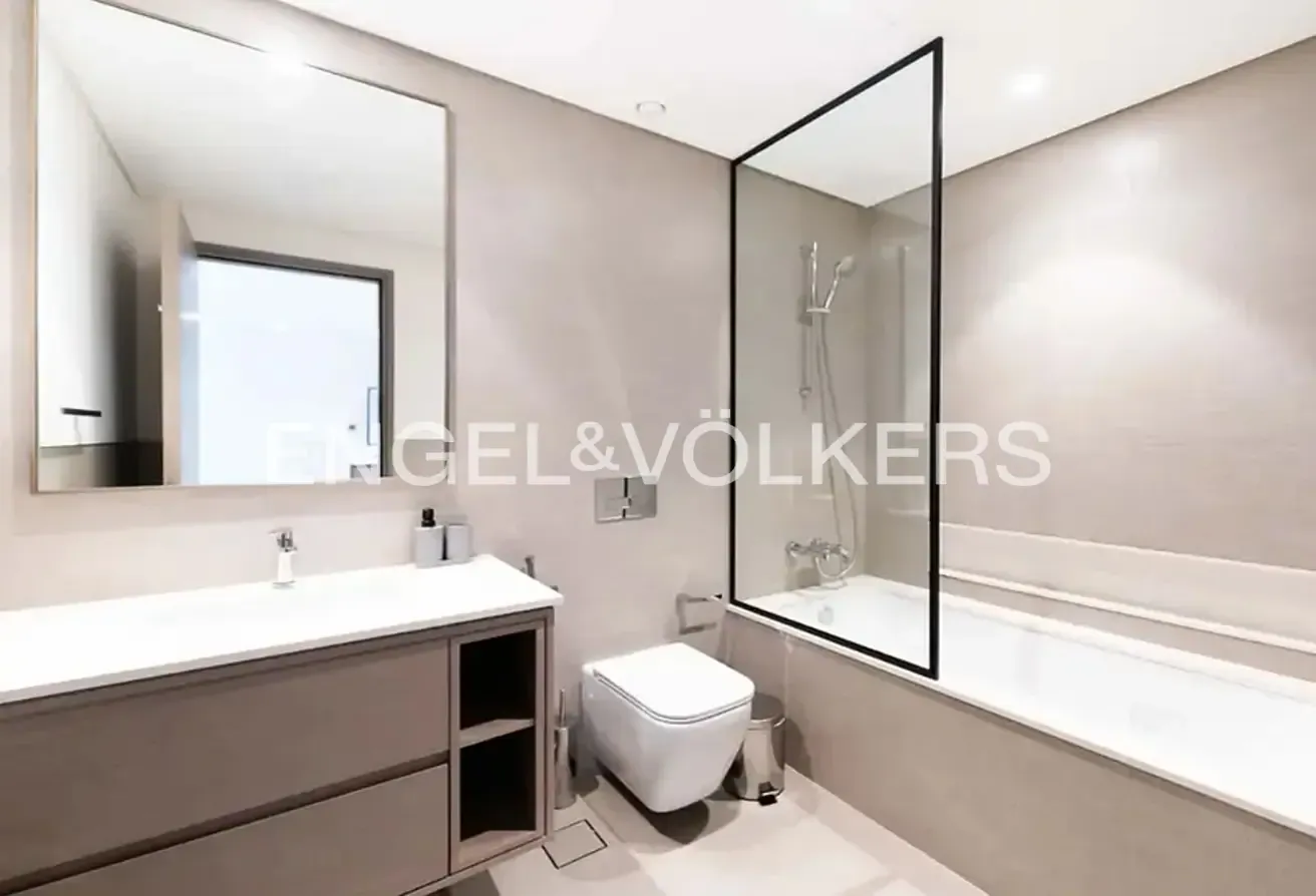 Luxurious & Premium | Bright & Spacious