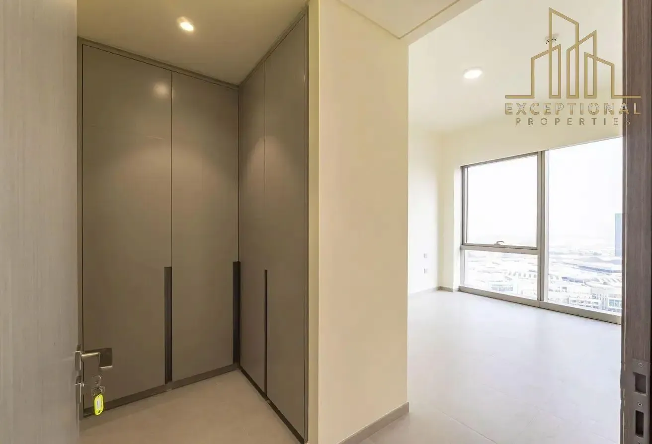 Above 60th Floor || Furnished || Ready To Move