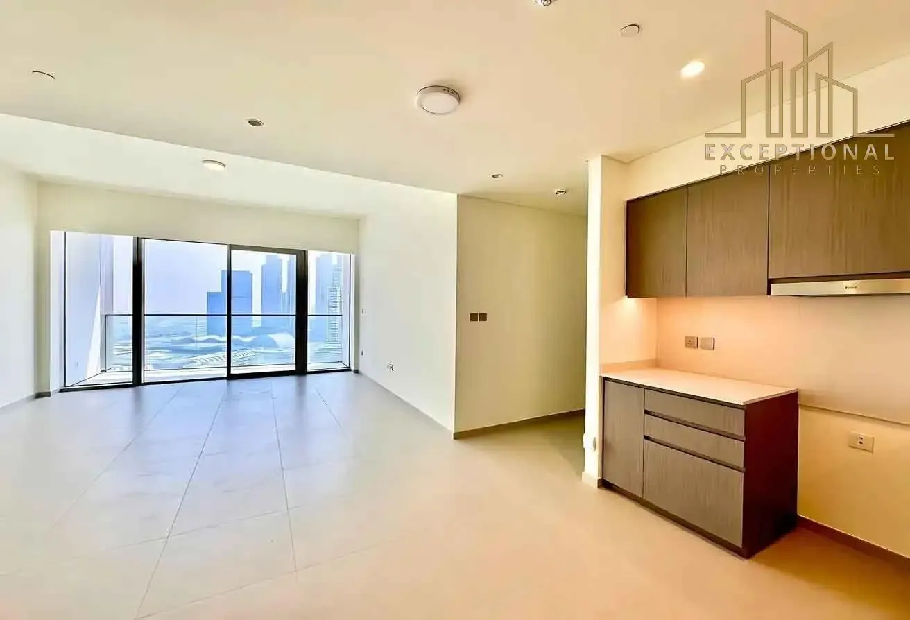 Signature Floor || Burj View || Furnished