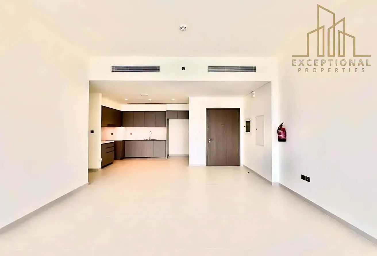 Signature Floor || Burj View || Furnished