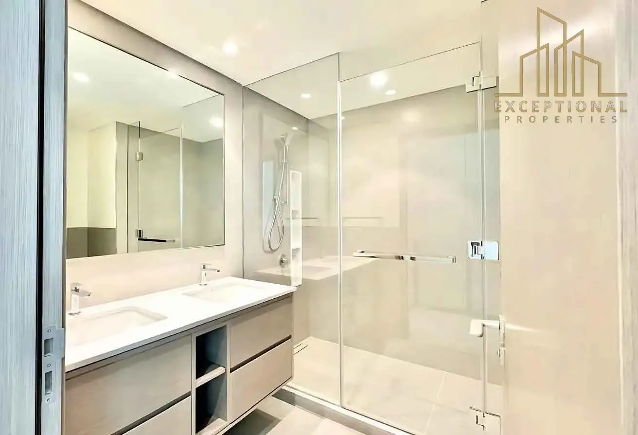 Signature Floor || Burj View || Furnished